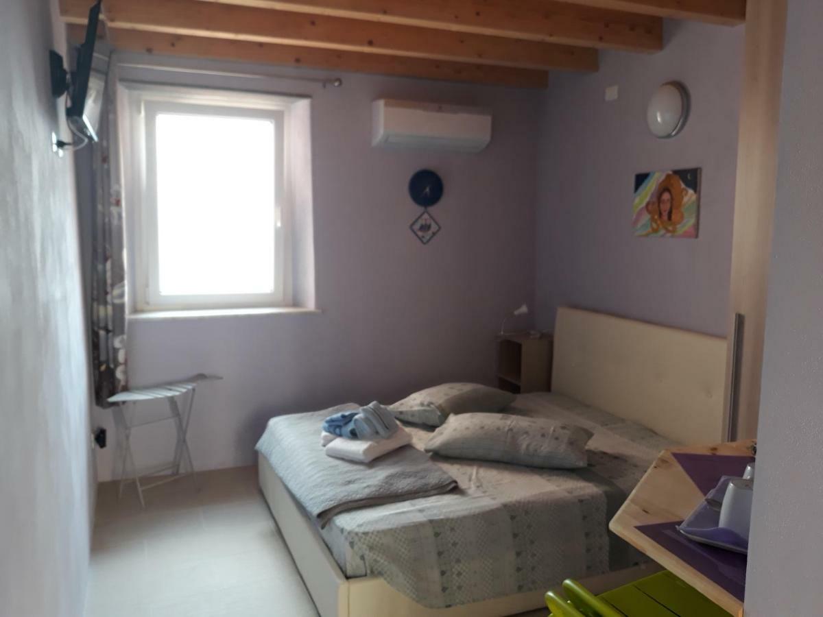 Hotel La Stanzetta Viola à Fezzano  Extérieur photo